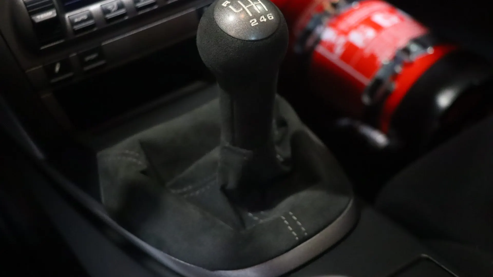 Porsche 911 — photo 29