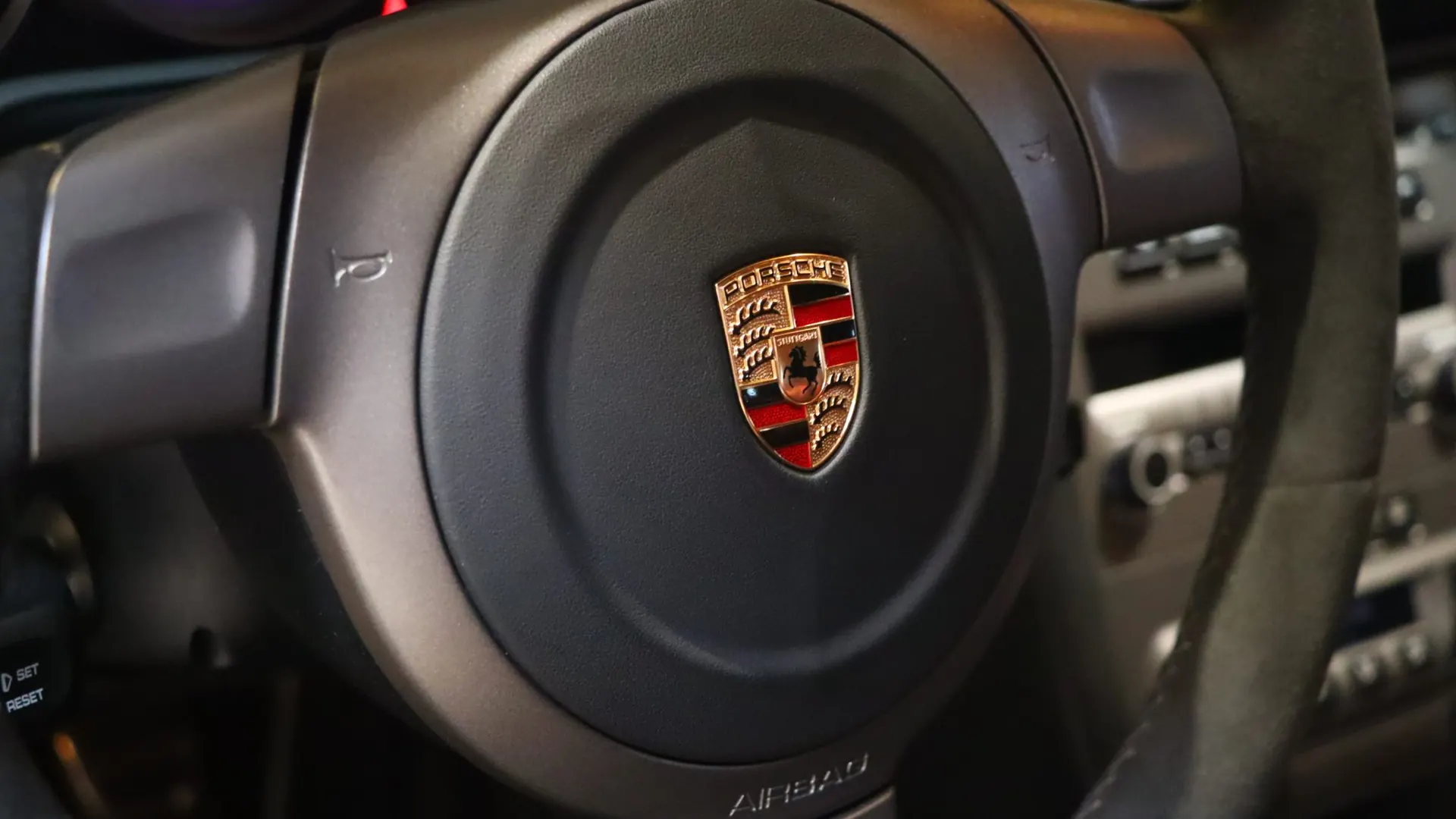 Porsche 911 — photo 21