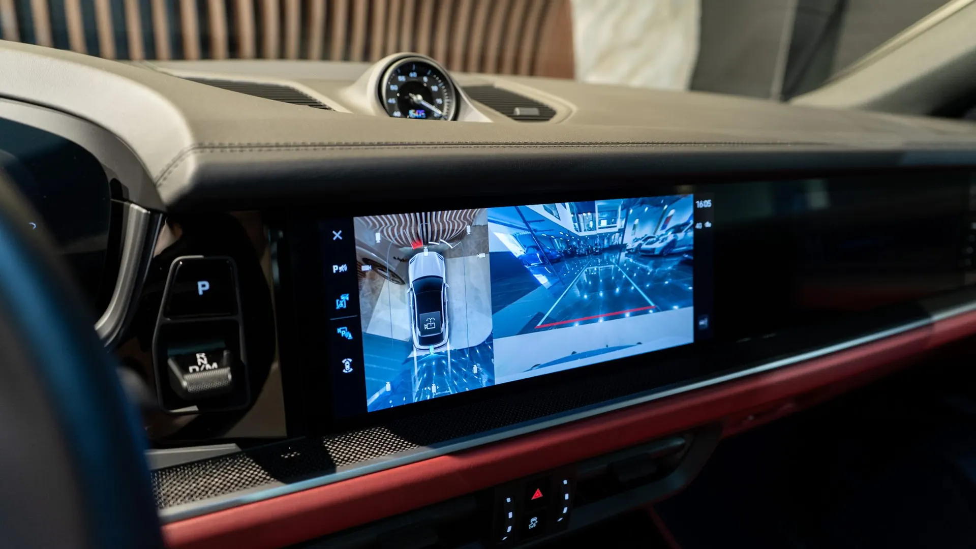 Porsche Cayenne — photo 29