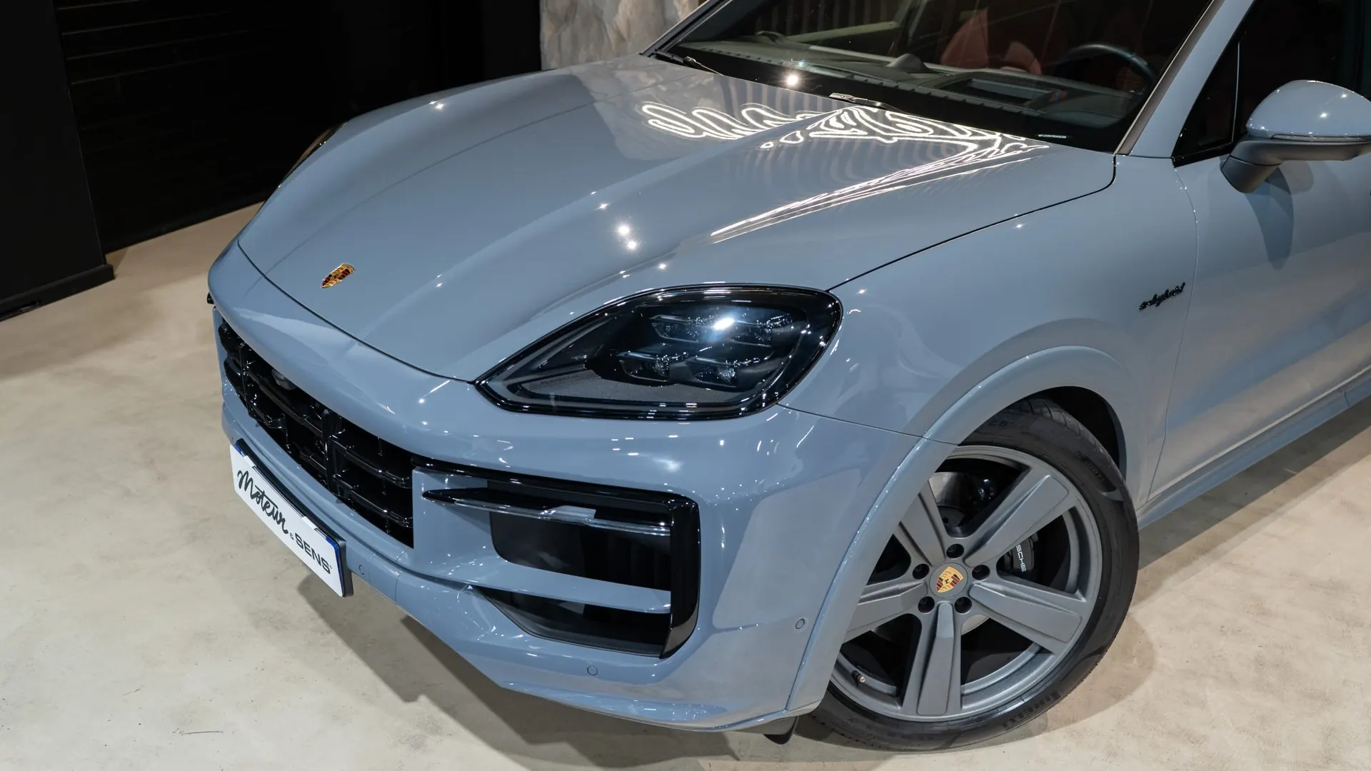 Porsche Cayenne — photo 34