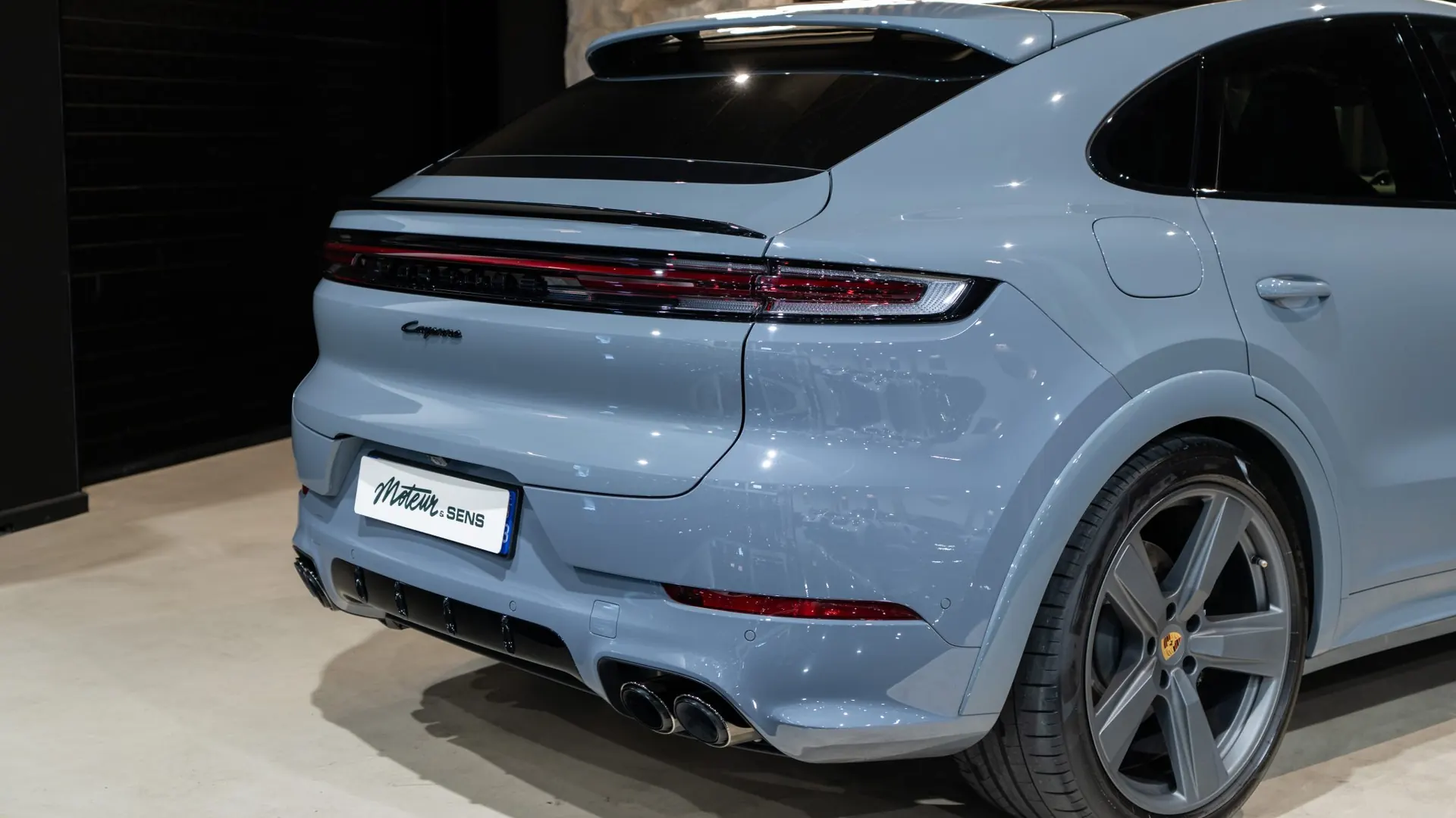 Porsche Cayenne — photo 42