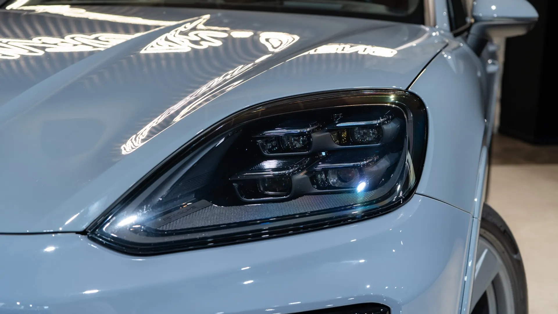 Porsche Cayenne — photo 38