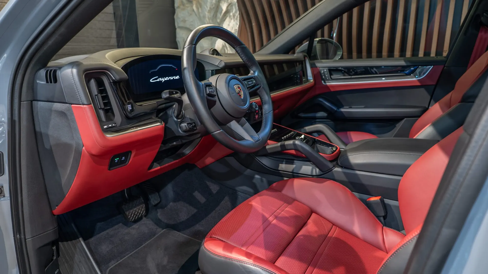 Porsche Cayenne — photo 8