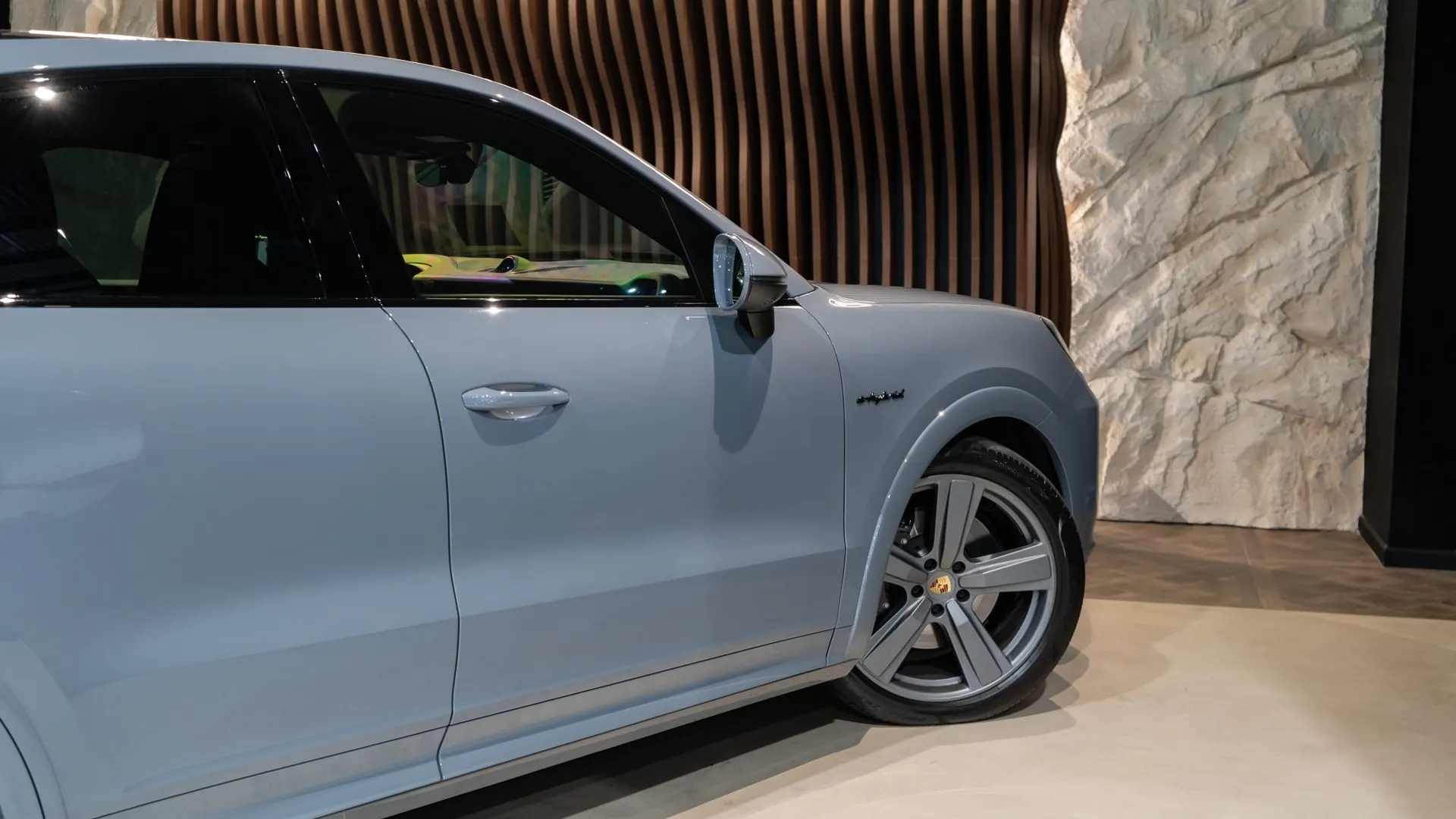 Porsche Cayenne — photo 44
