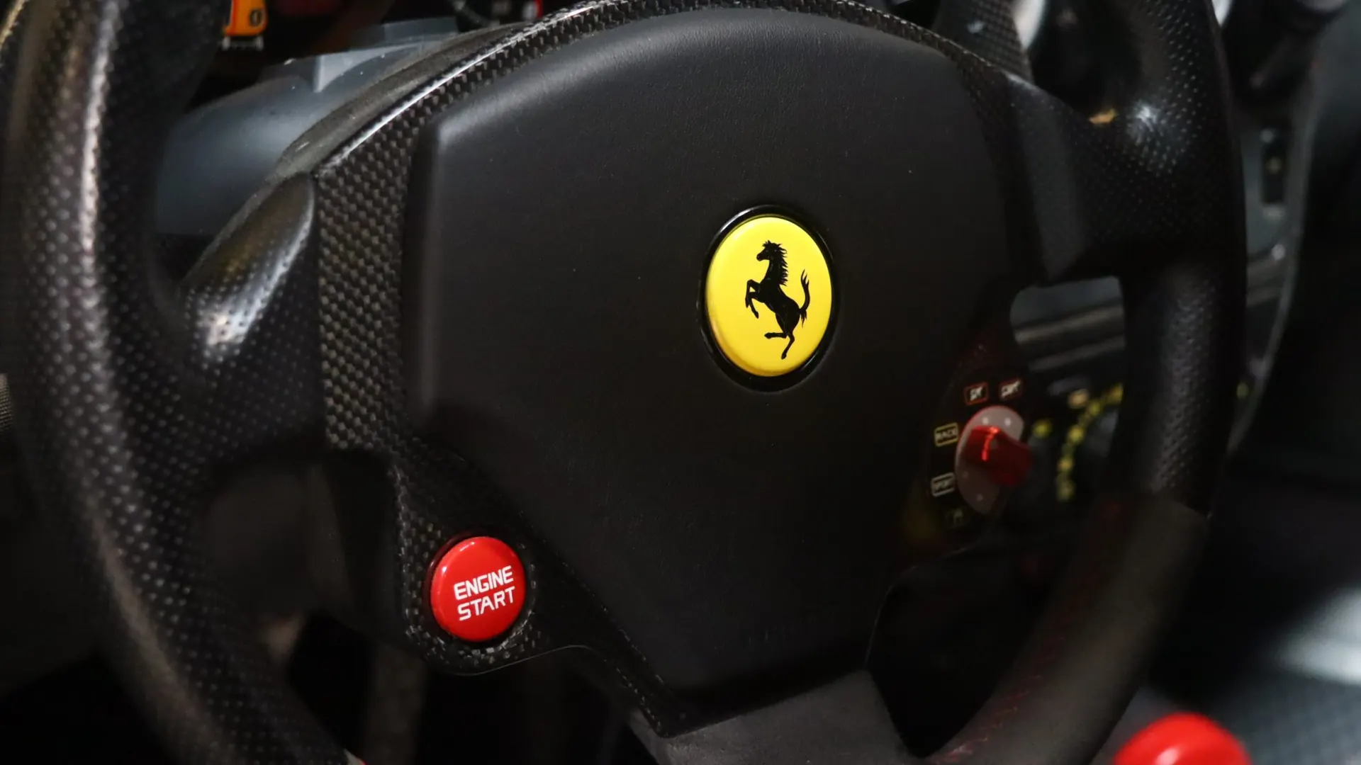 Ferrari 430 — photo 20