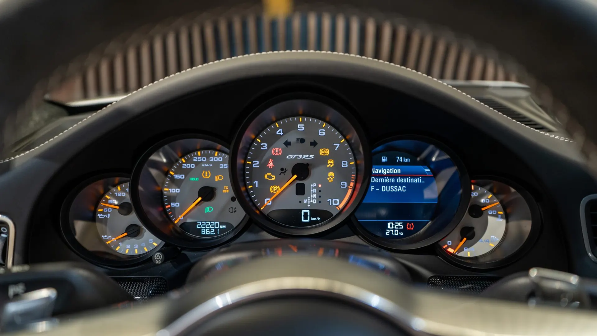 Porsche 911 — photo 18