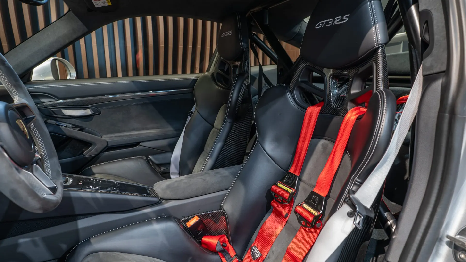 Porsche 911 — photo 6