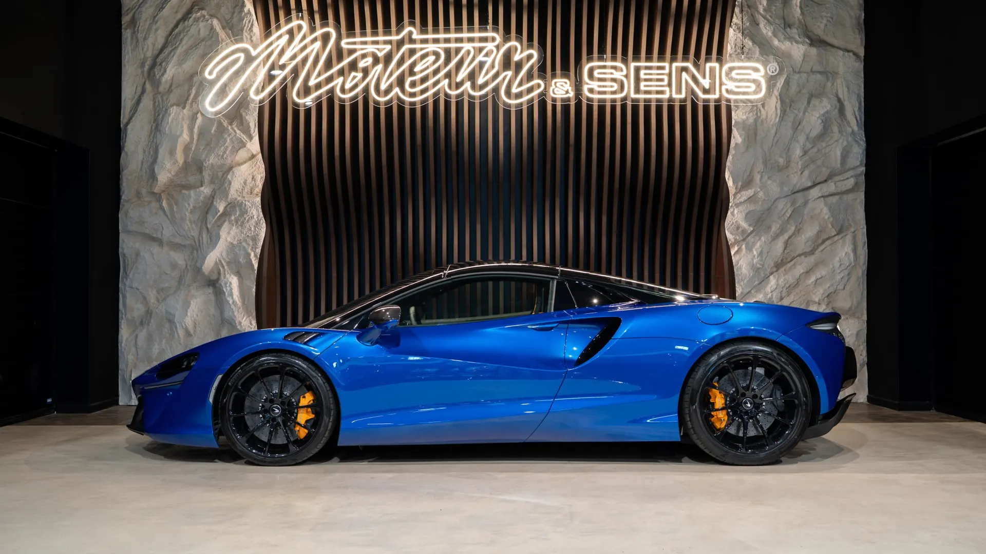 McLaren Artura — photo 6