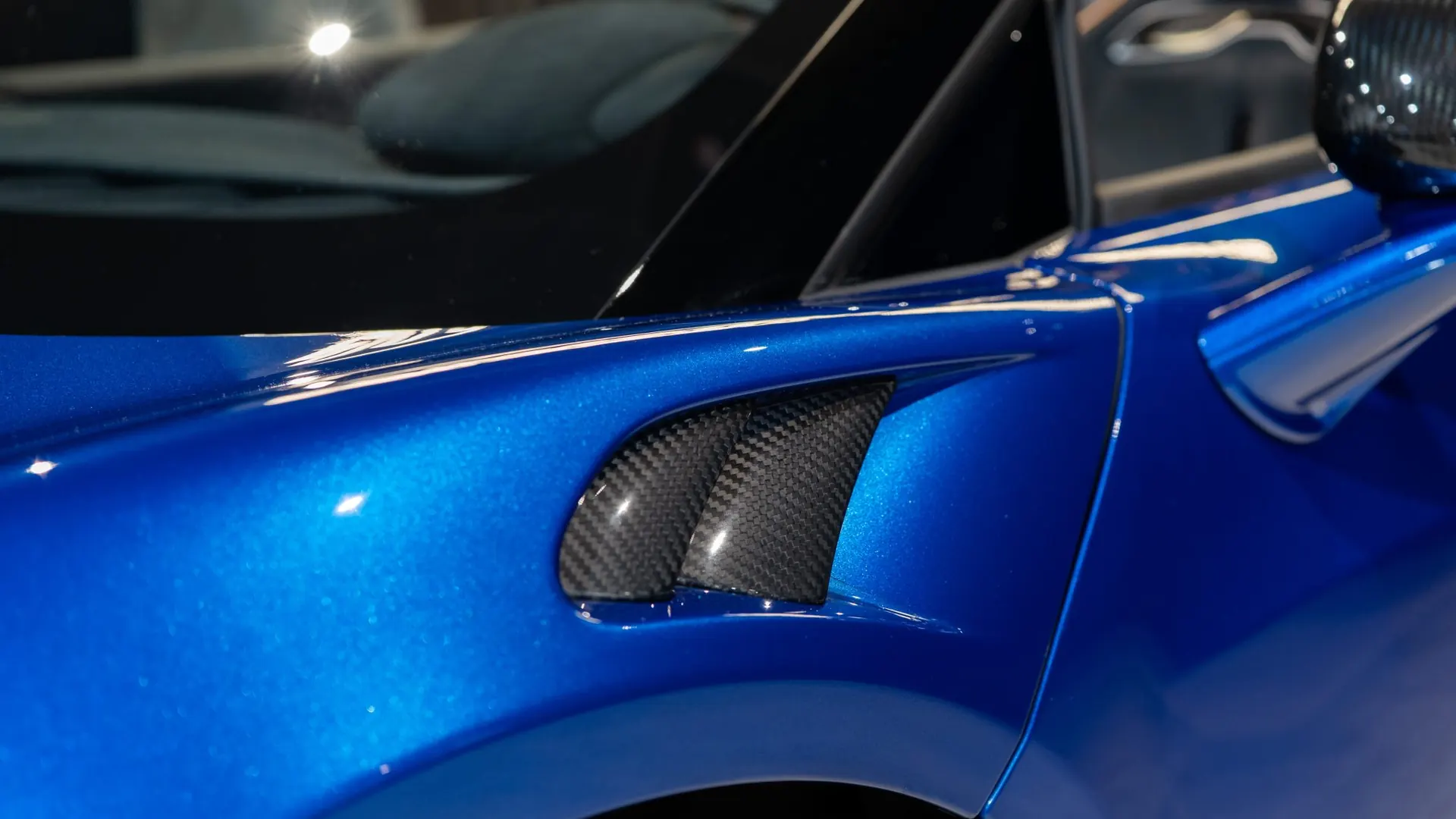 McLaren Artura — photo 31