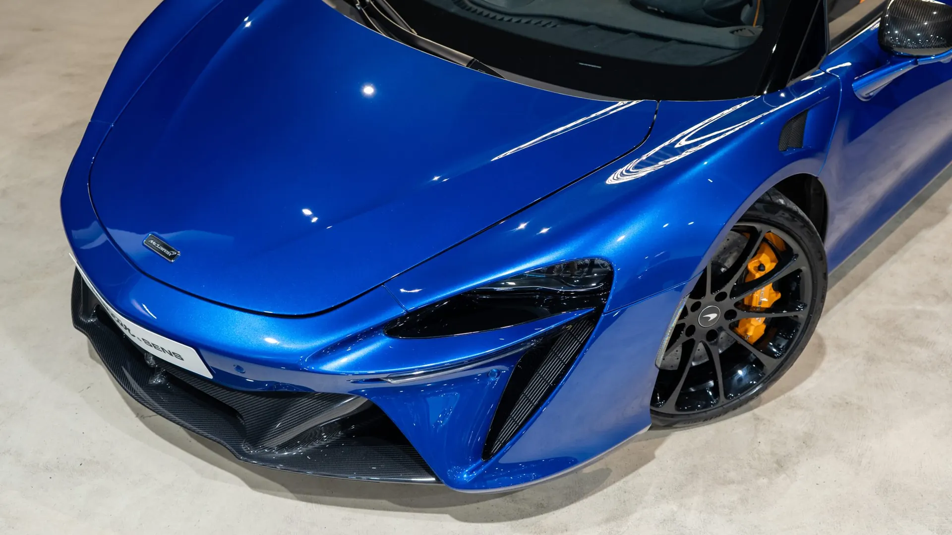 McLaren Artura — photo 27