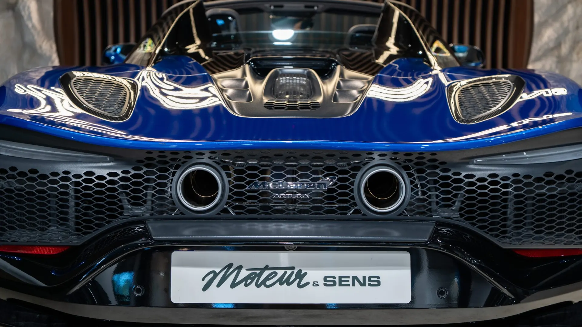 McLaren Artura — photo 38