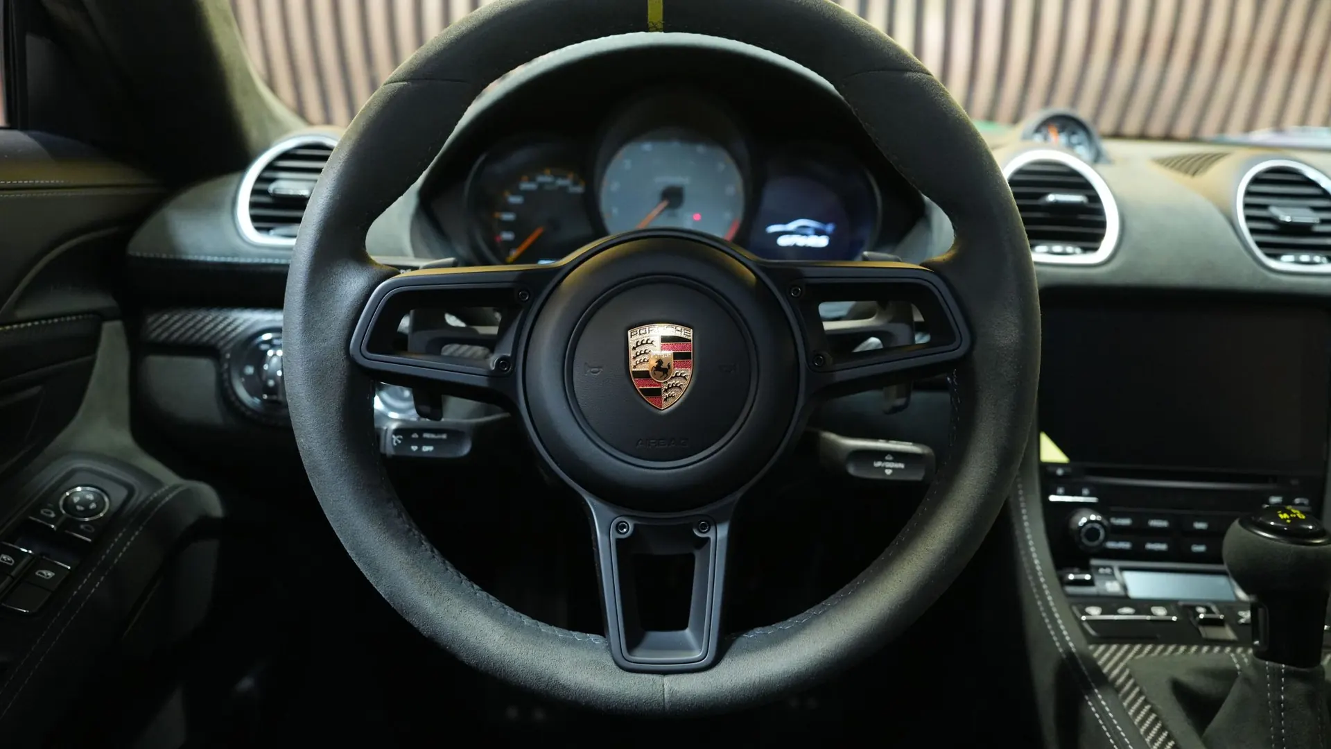 Porsche 718 — photo 28