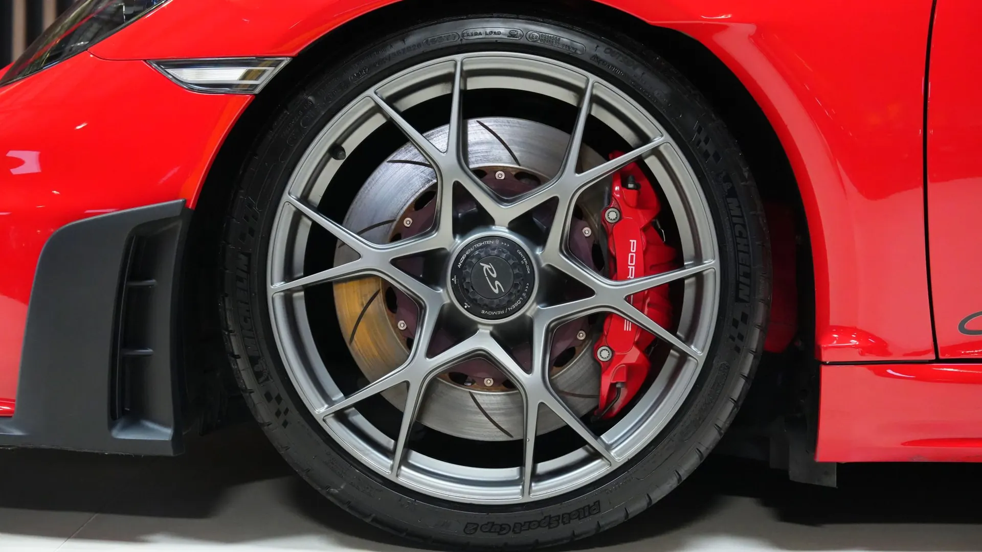 Porsche 718 — photo 42