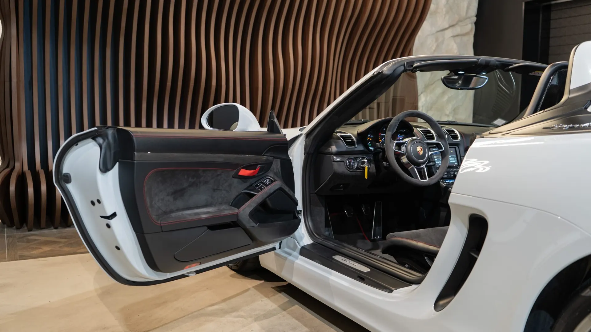 Porsche Boxster — photo 11