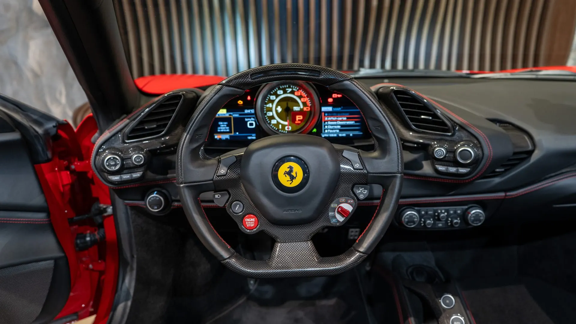 Ferrari 488 — photo 9