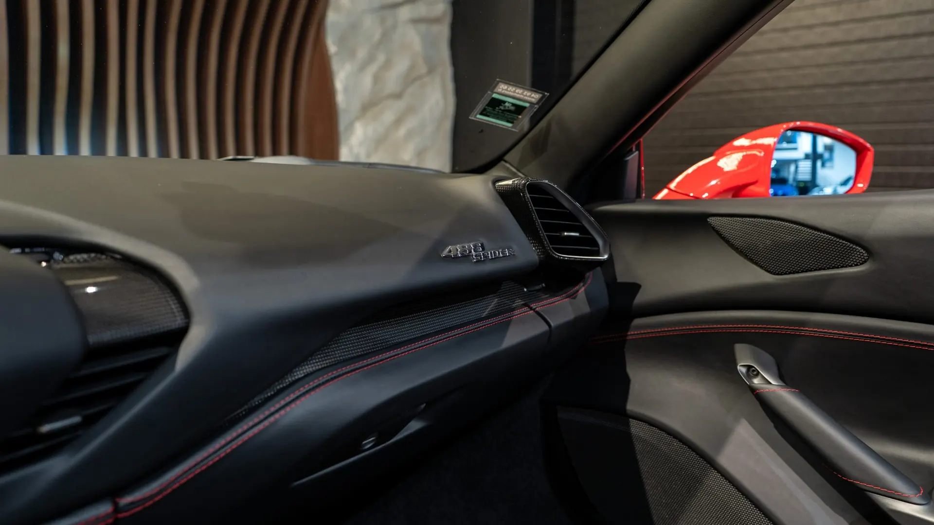 Ferrari 488 — photo 18