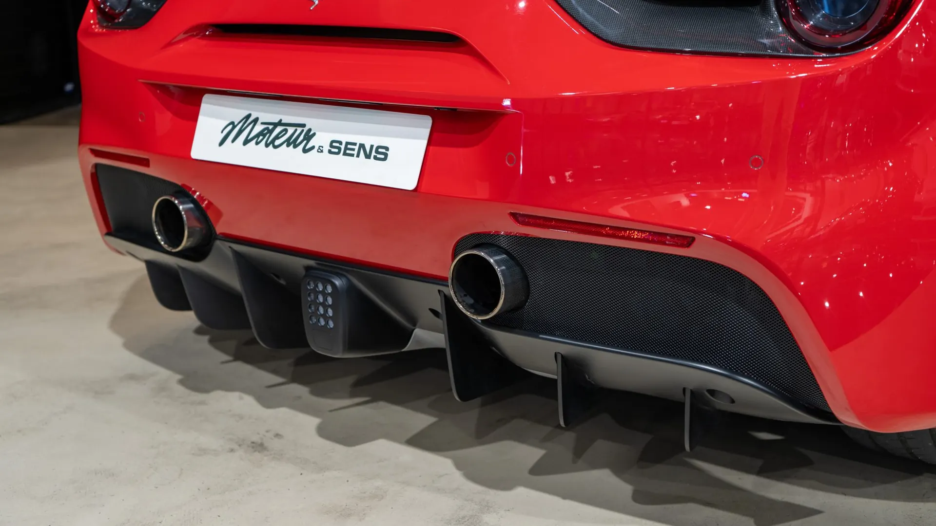 Ferrari 488 — photo 44