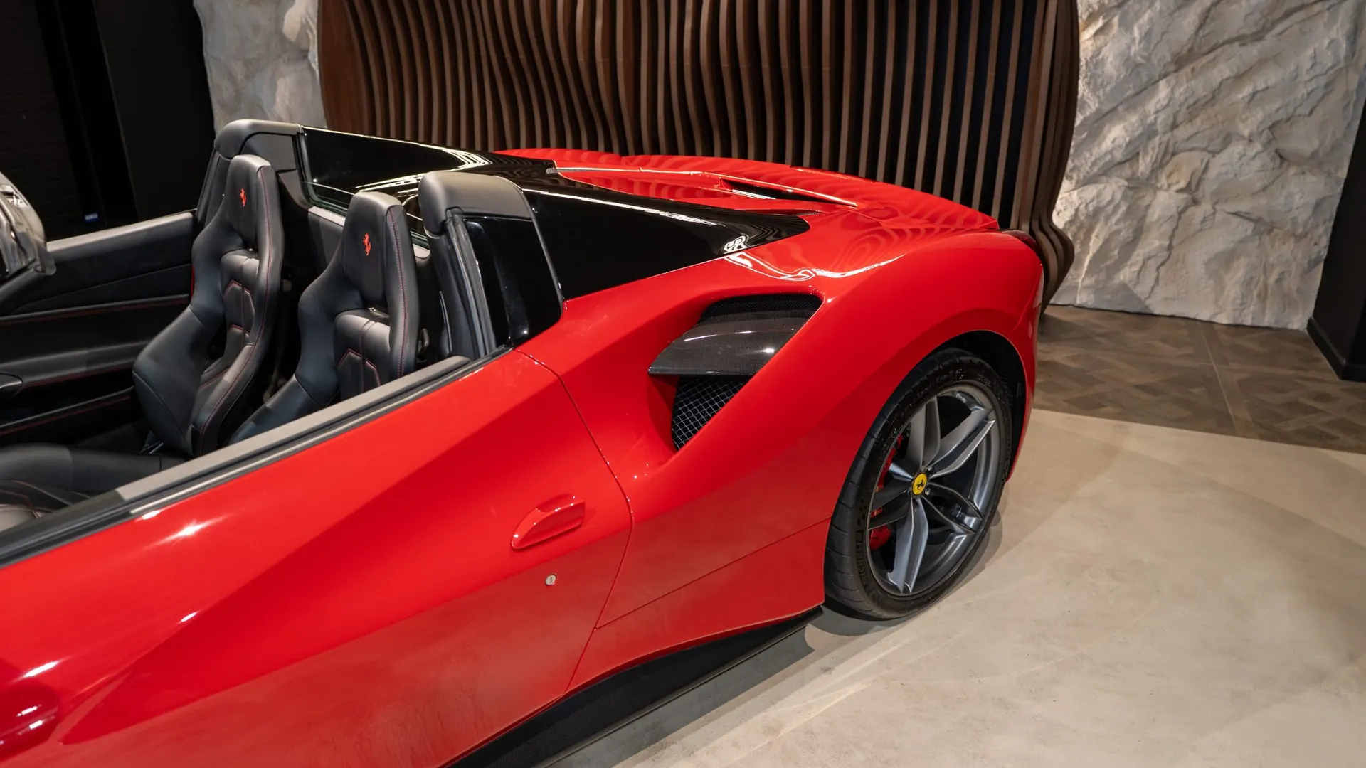 Ferrari 488 — photo 33