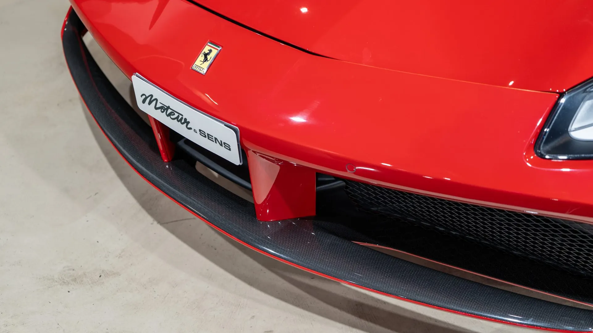 Ferrari 488 — photo 35