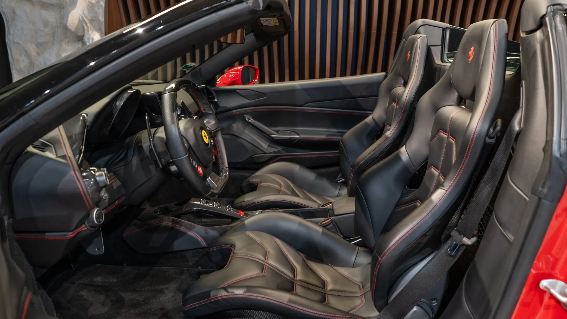 Ferrari 488 — photo 8