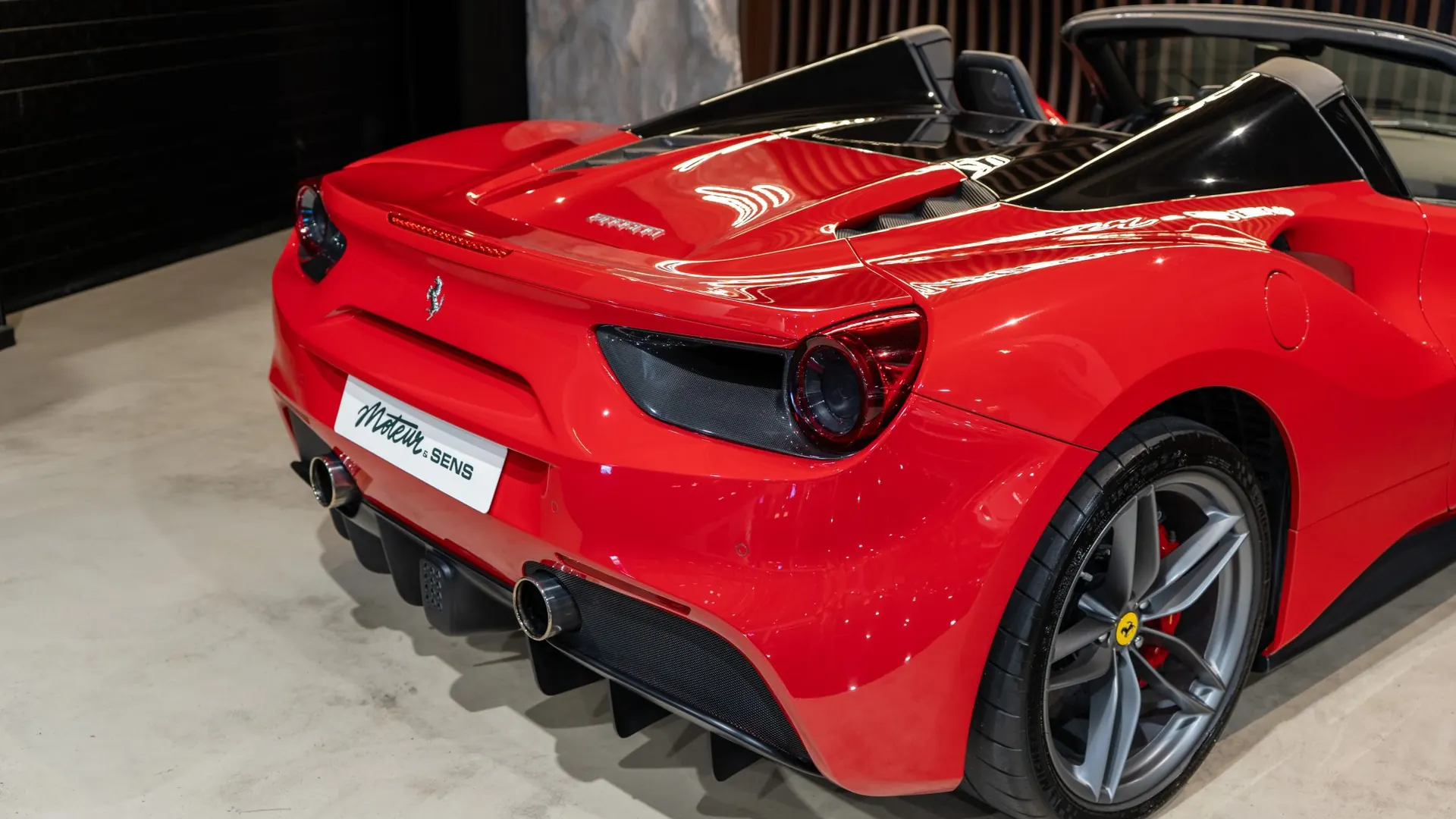 Ferrari 488 — photo 42