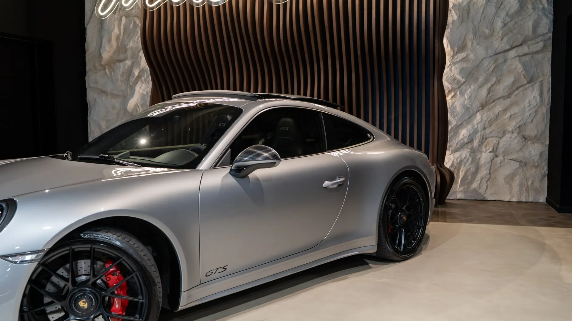 Porsche 911 — photo 39