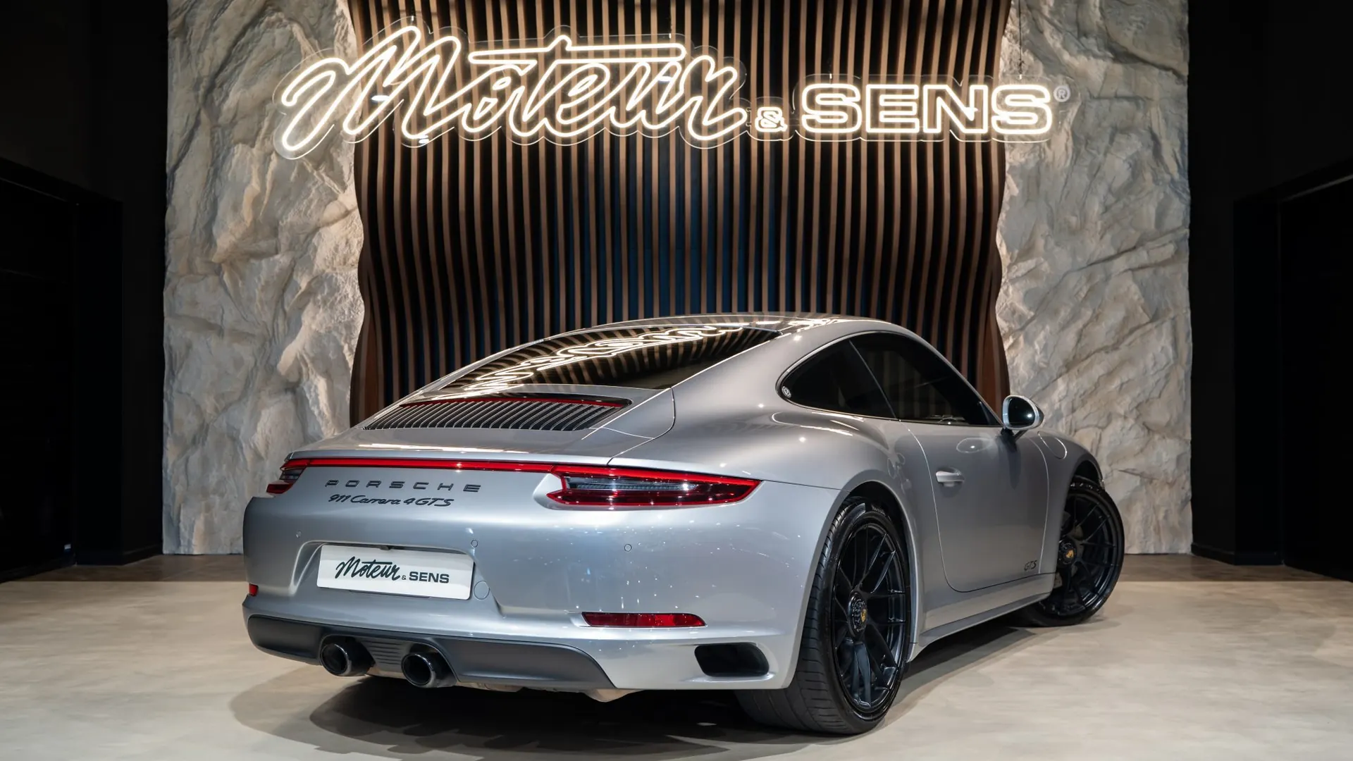 Porsche 911 — photo 2