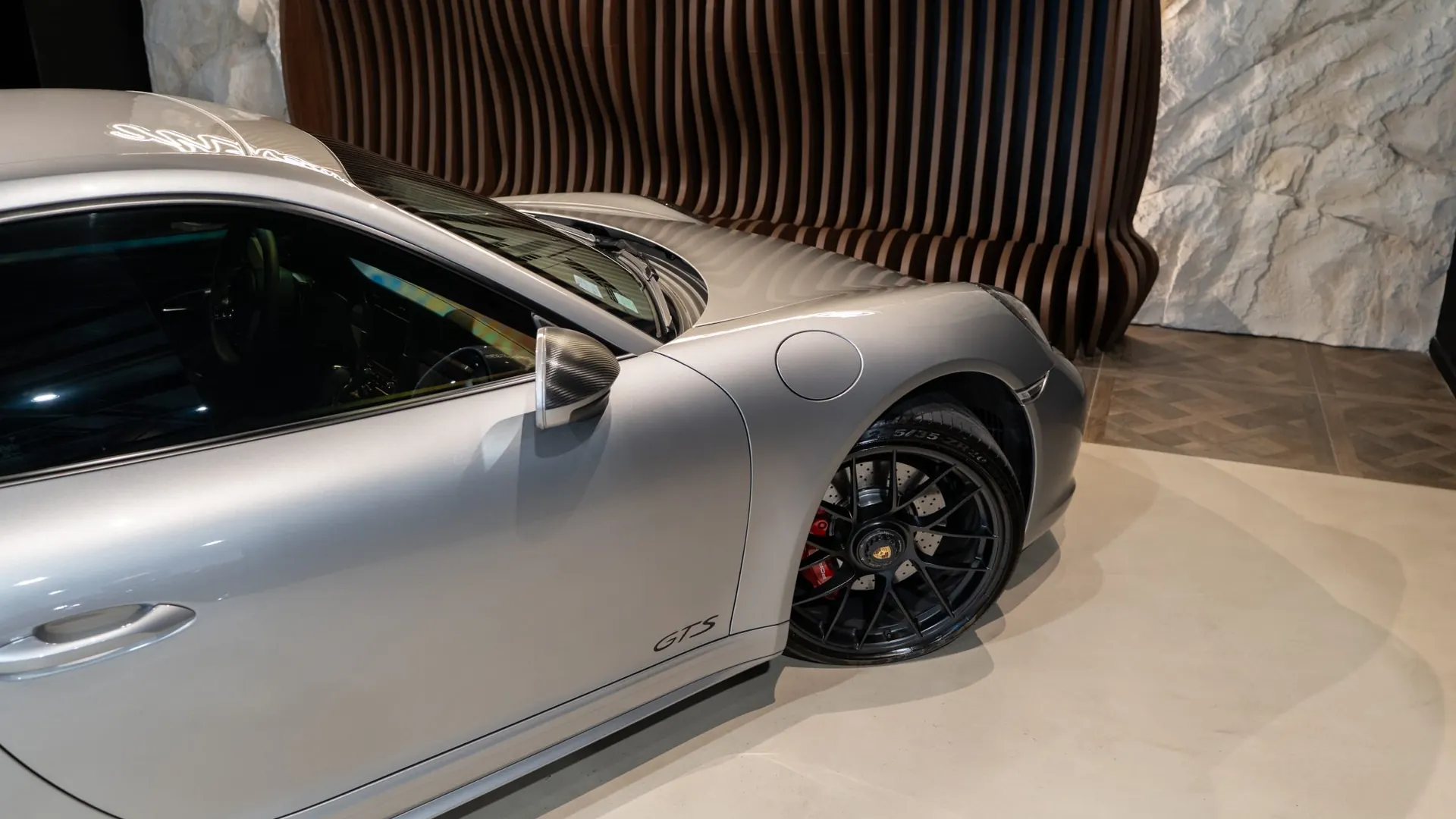 Porsche 911 — photo 46