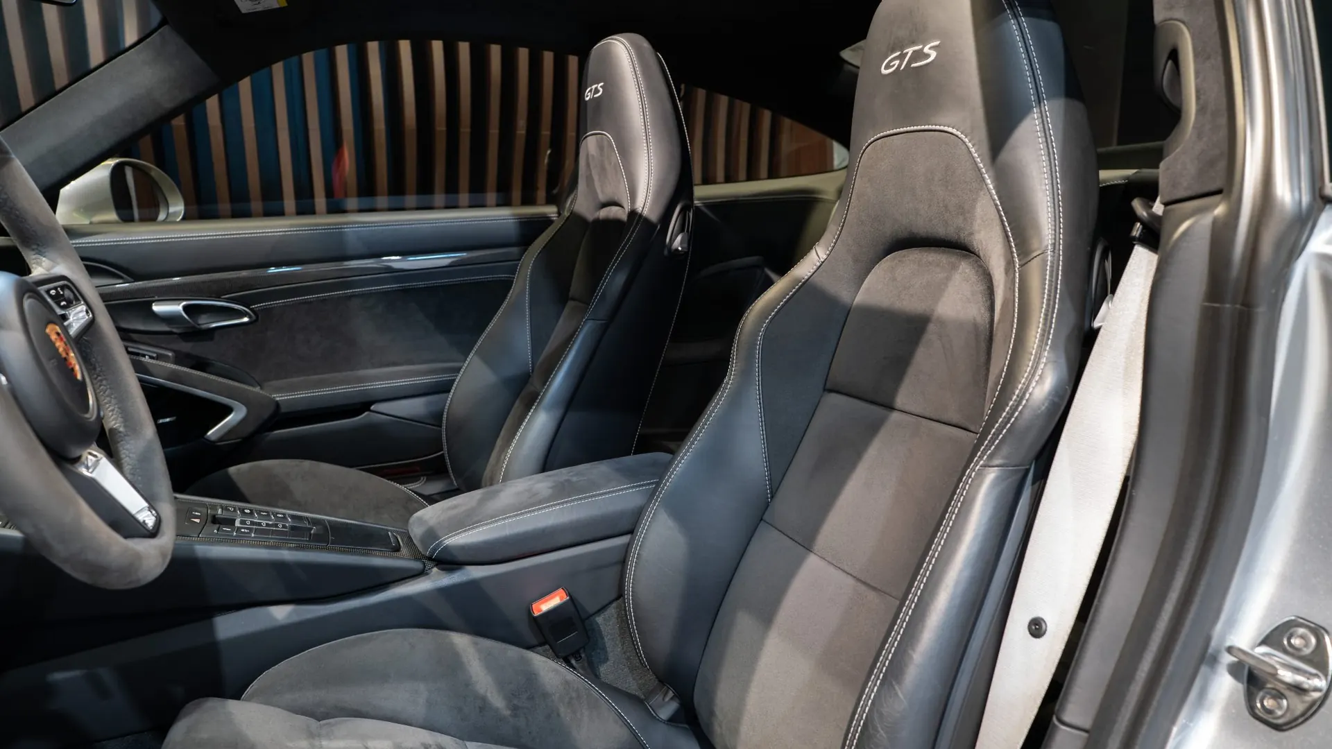 Porsche 911 — photo 6