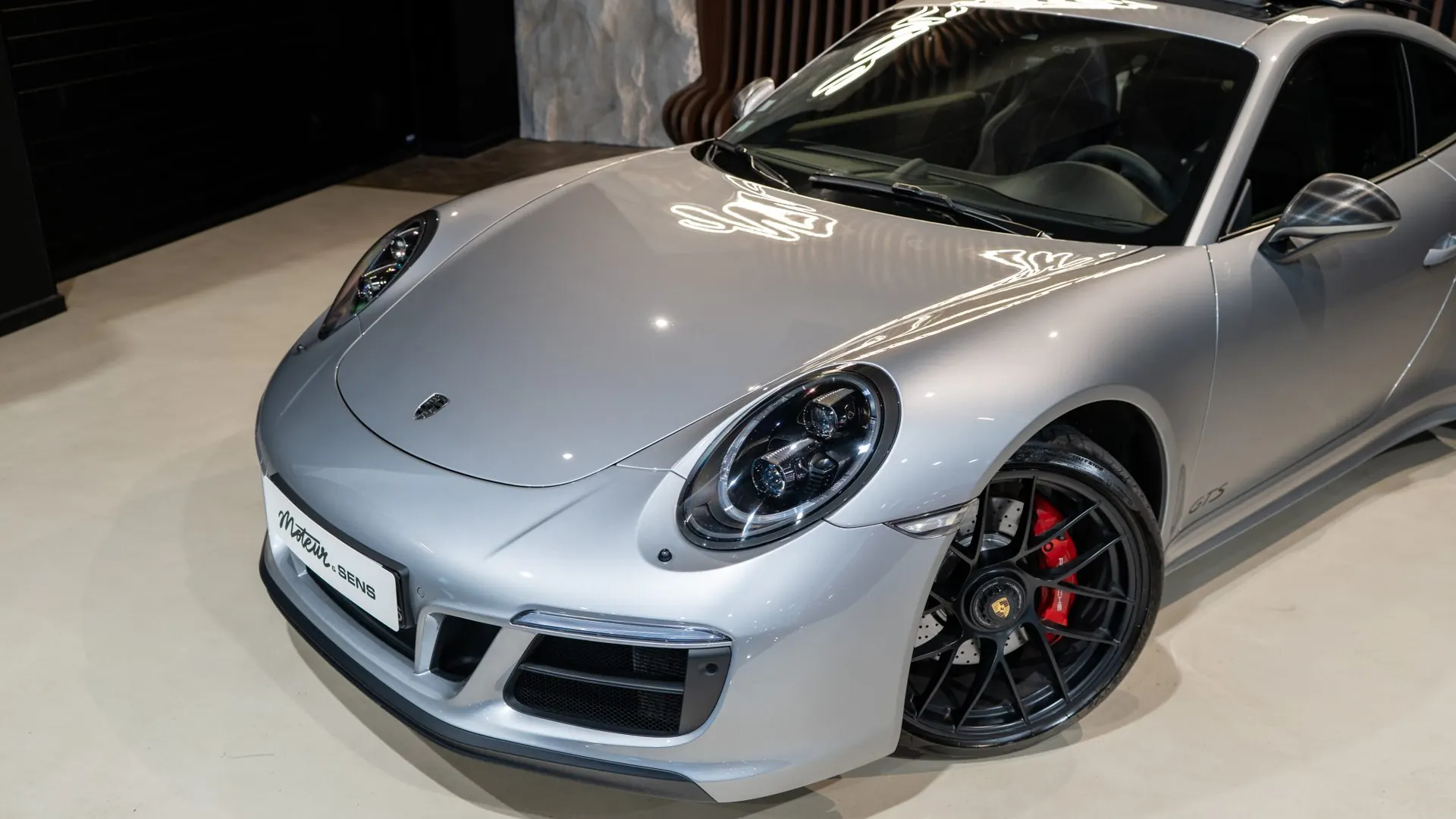 Porsche 911 — photo 40