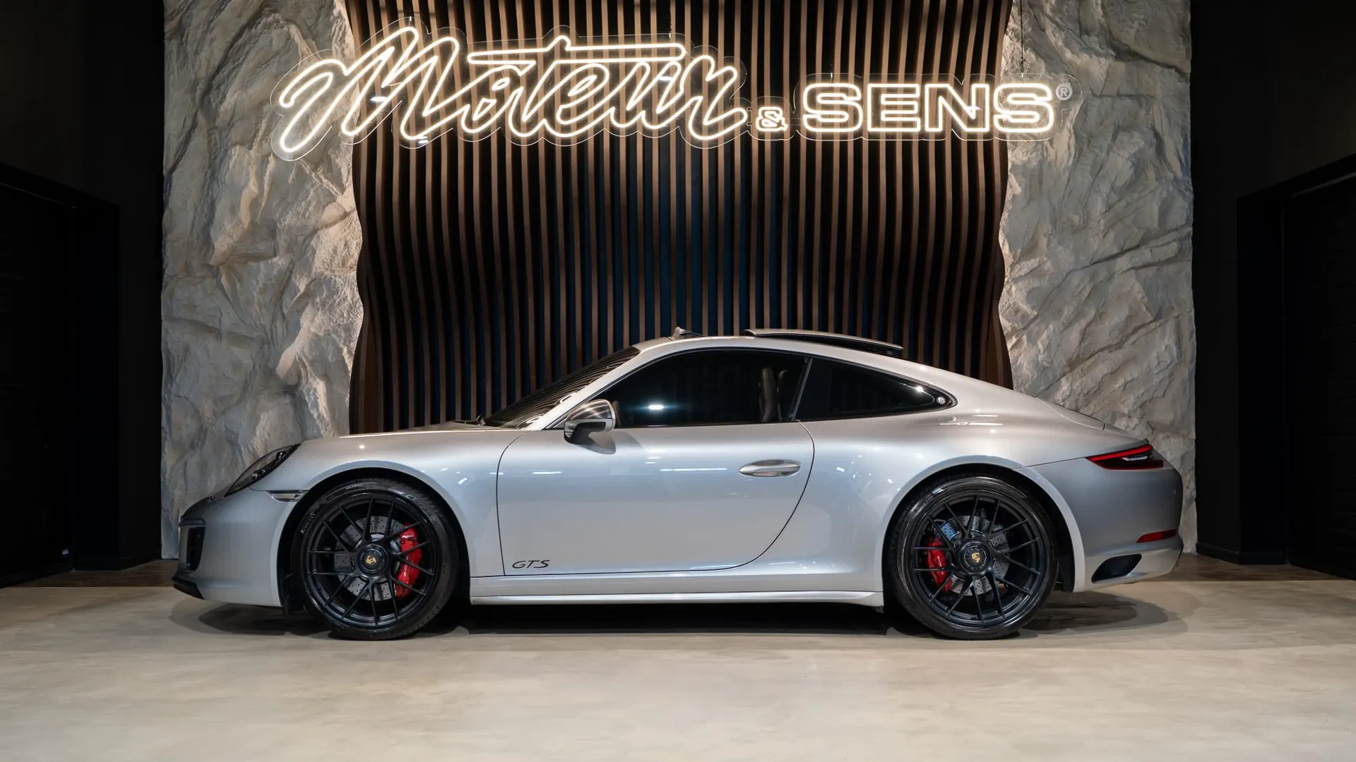 Porsche 911 — photo 5