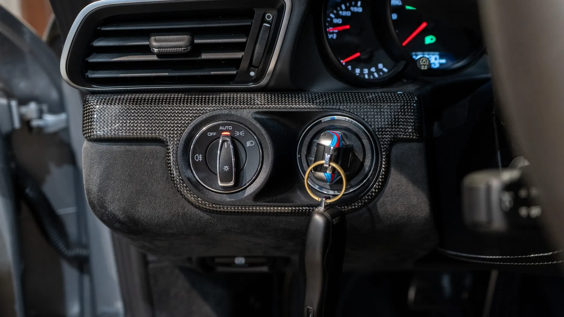 Porsche 911 — photo 18