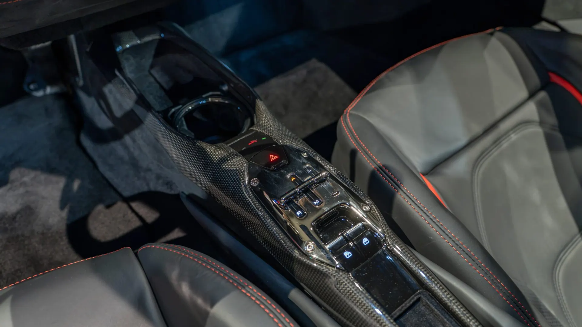 Ferrari 296 — photo 15