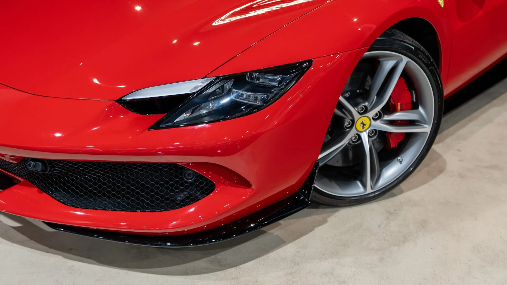 Ferrari 296 — photo 26