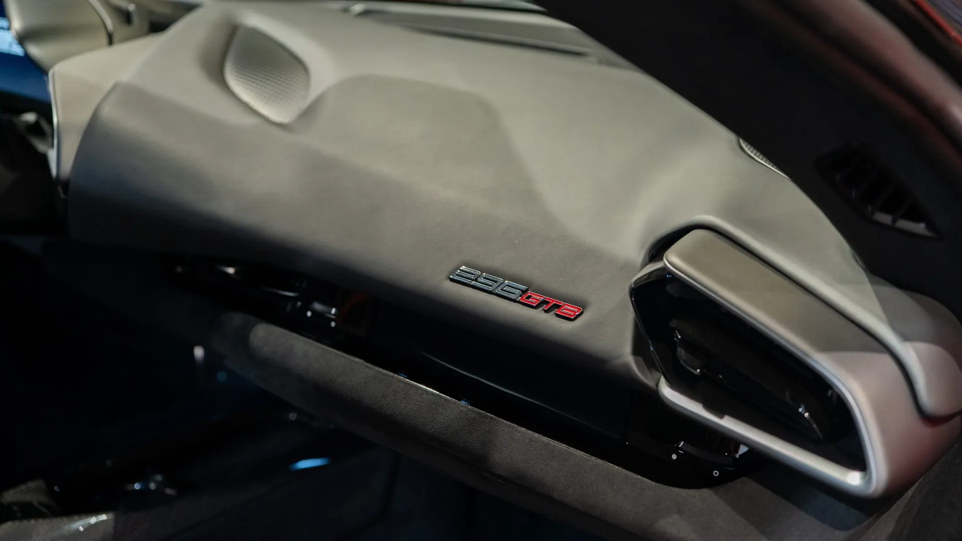 Ferrari 296 — photo 12