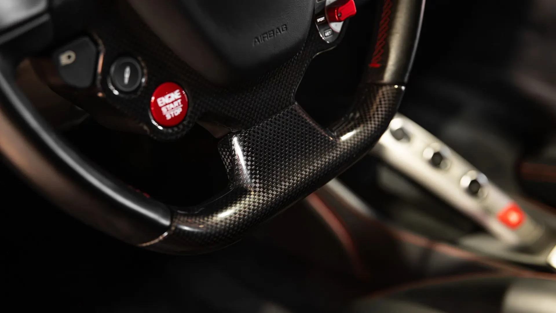 Ferrari 488 — photo 15