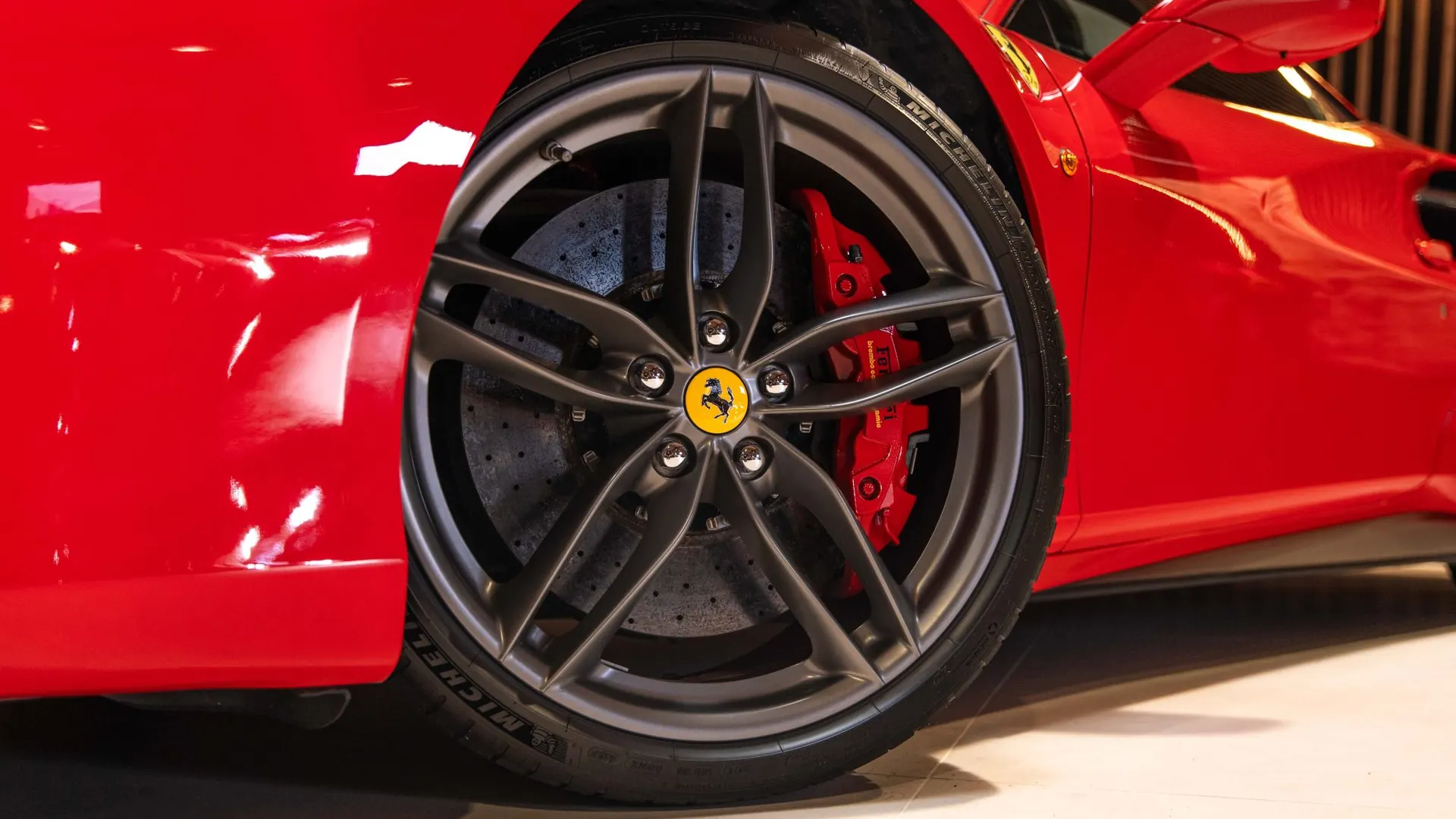 Ferrari 488 — photo 41