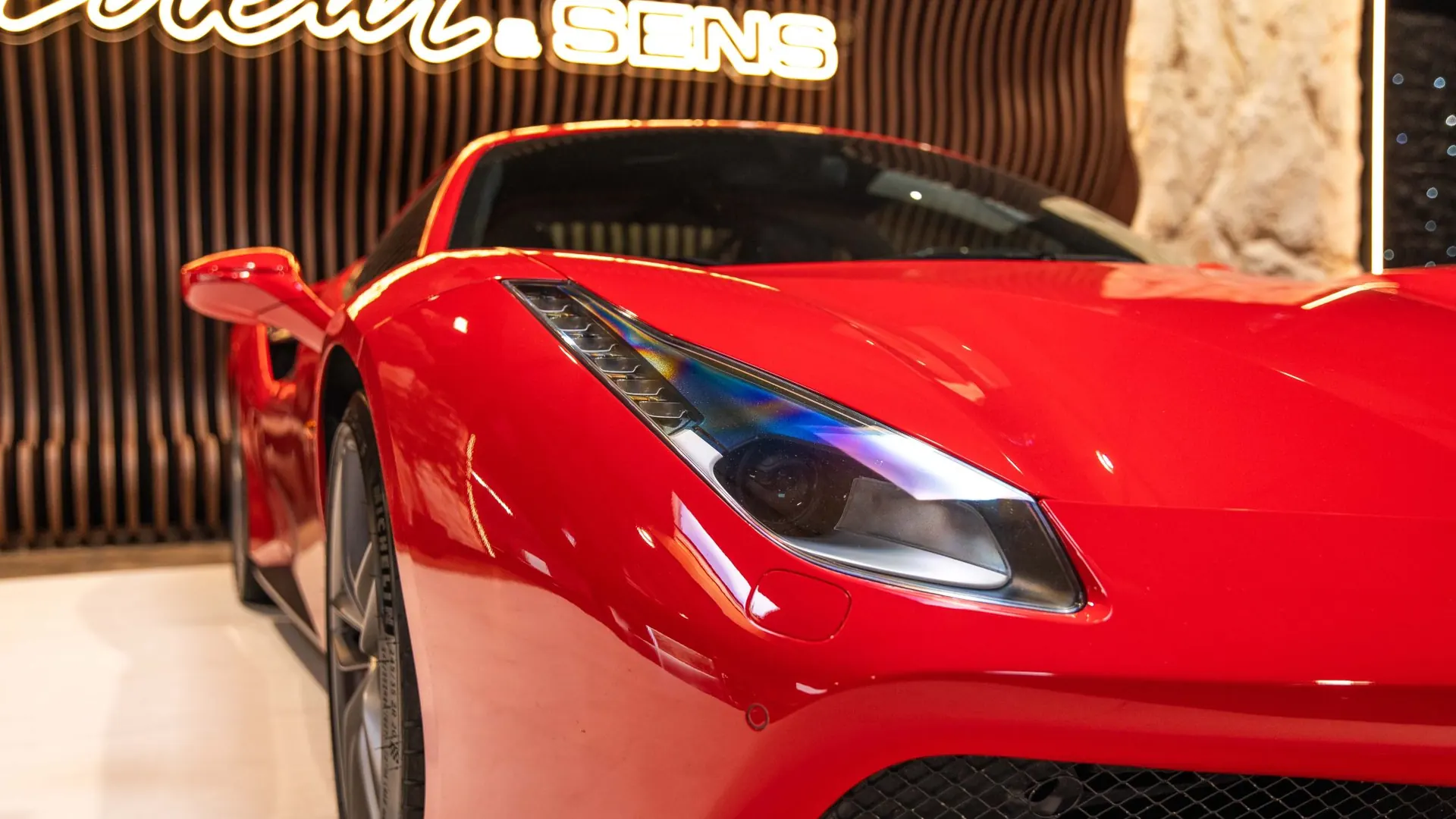 Ferrari 488 — photo 38