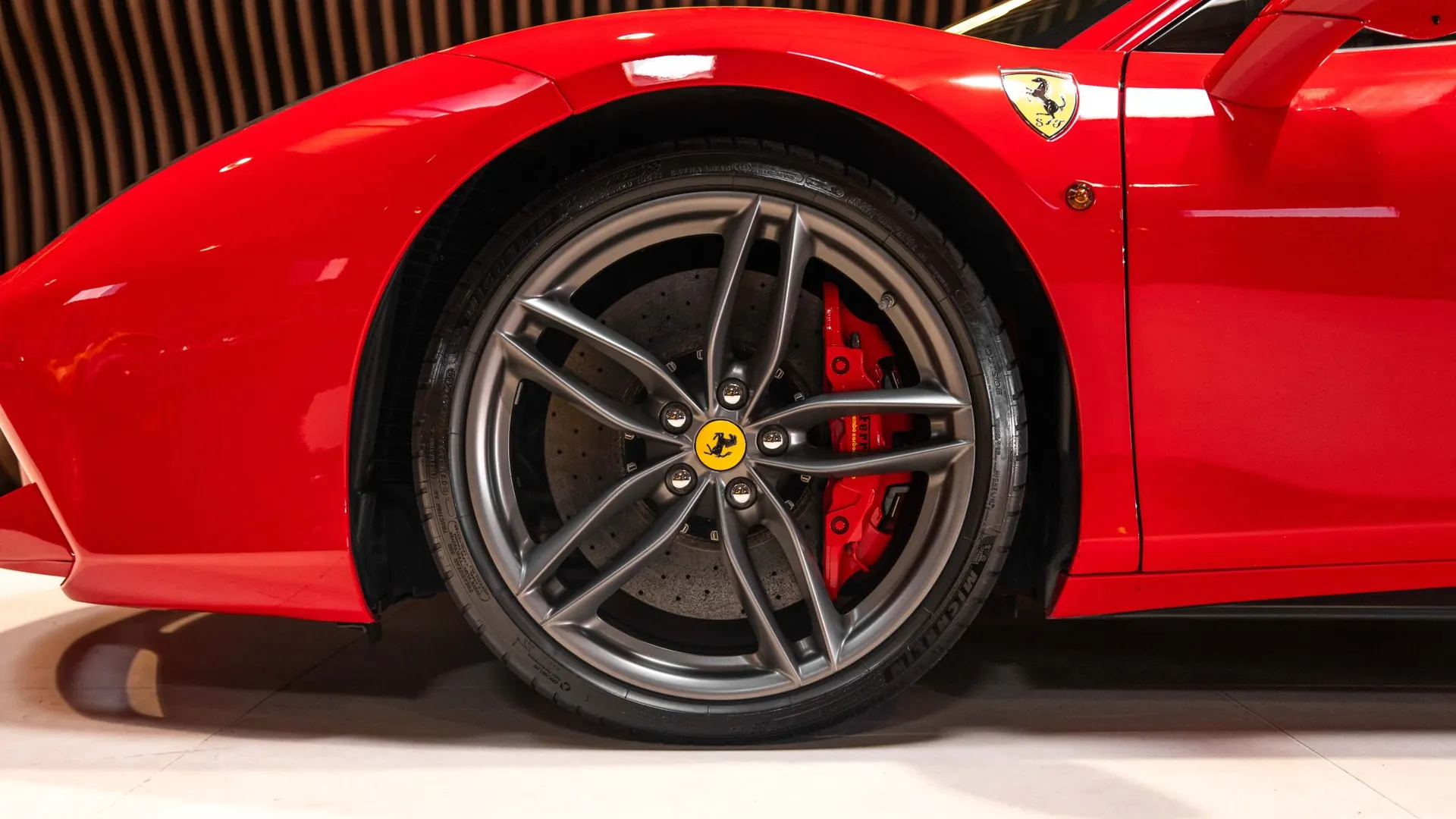 Ferrari 488 — photo 43