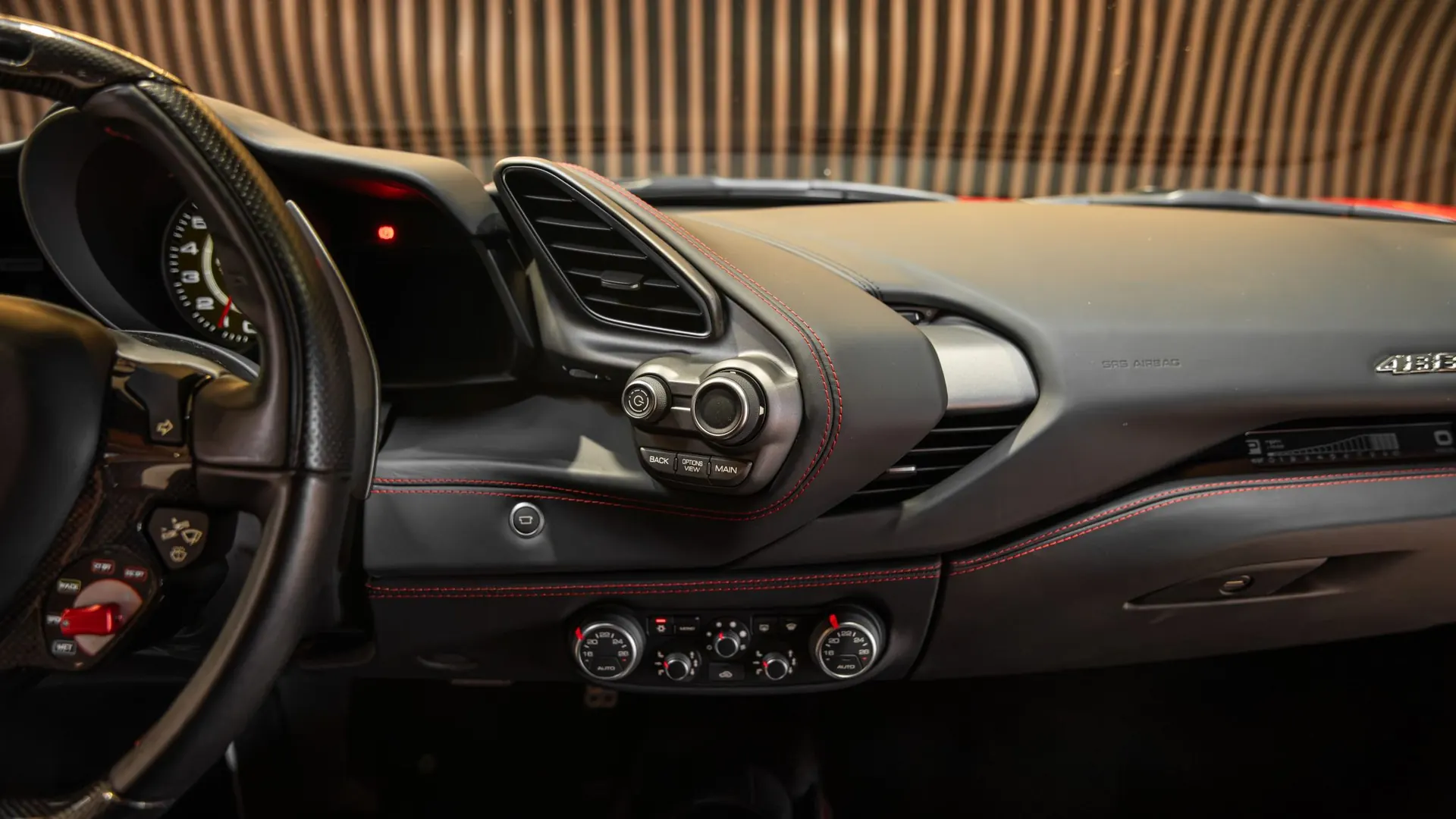 Ferrari 488 — photo 19