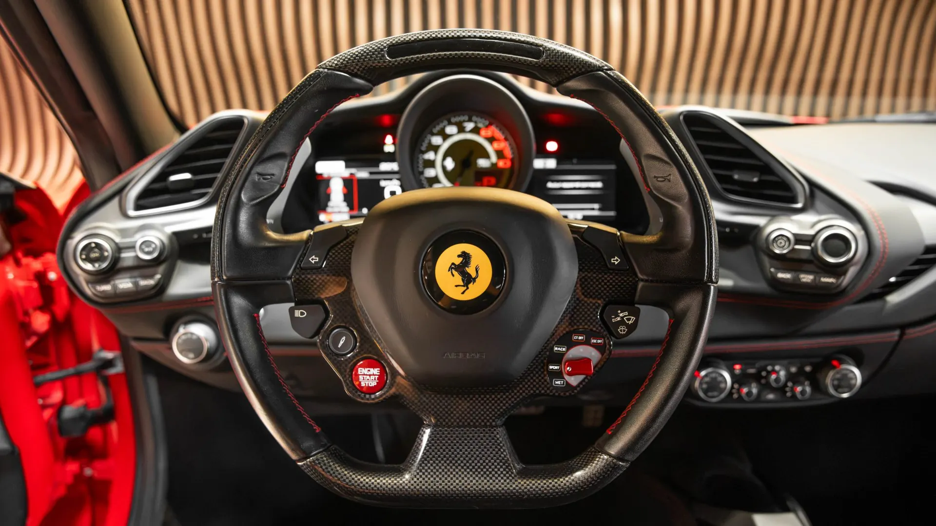 Ferrari 488 — photo 8