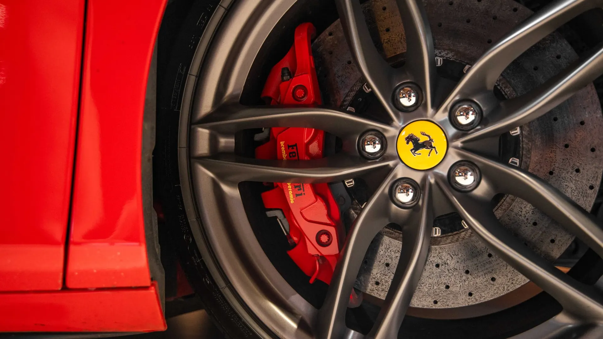 Ferrari 488 — photo 47