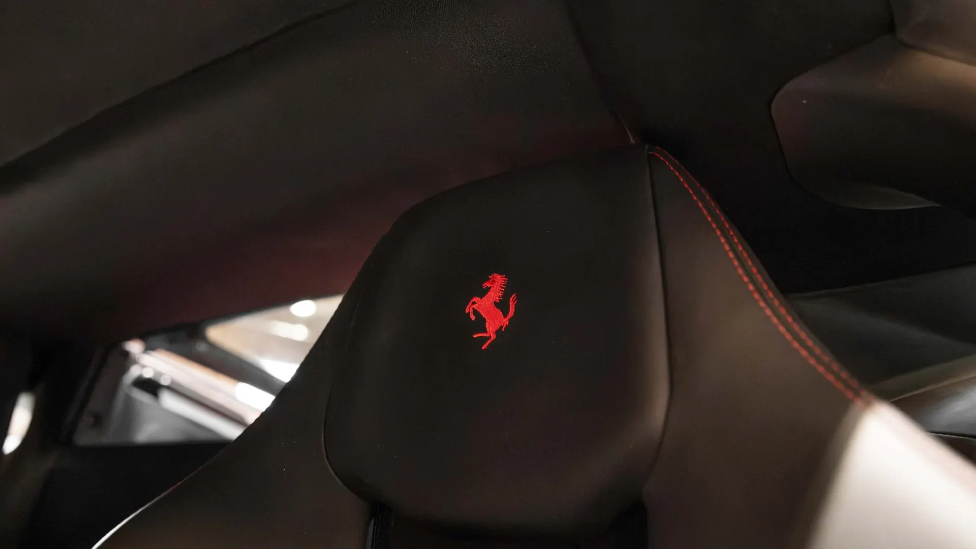 Ferrari 488 — photo 16