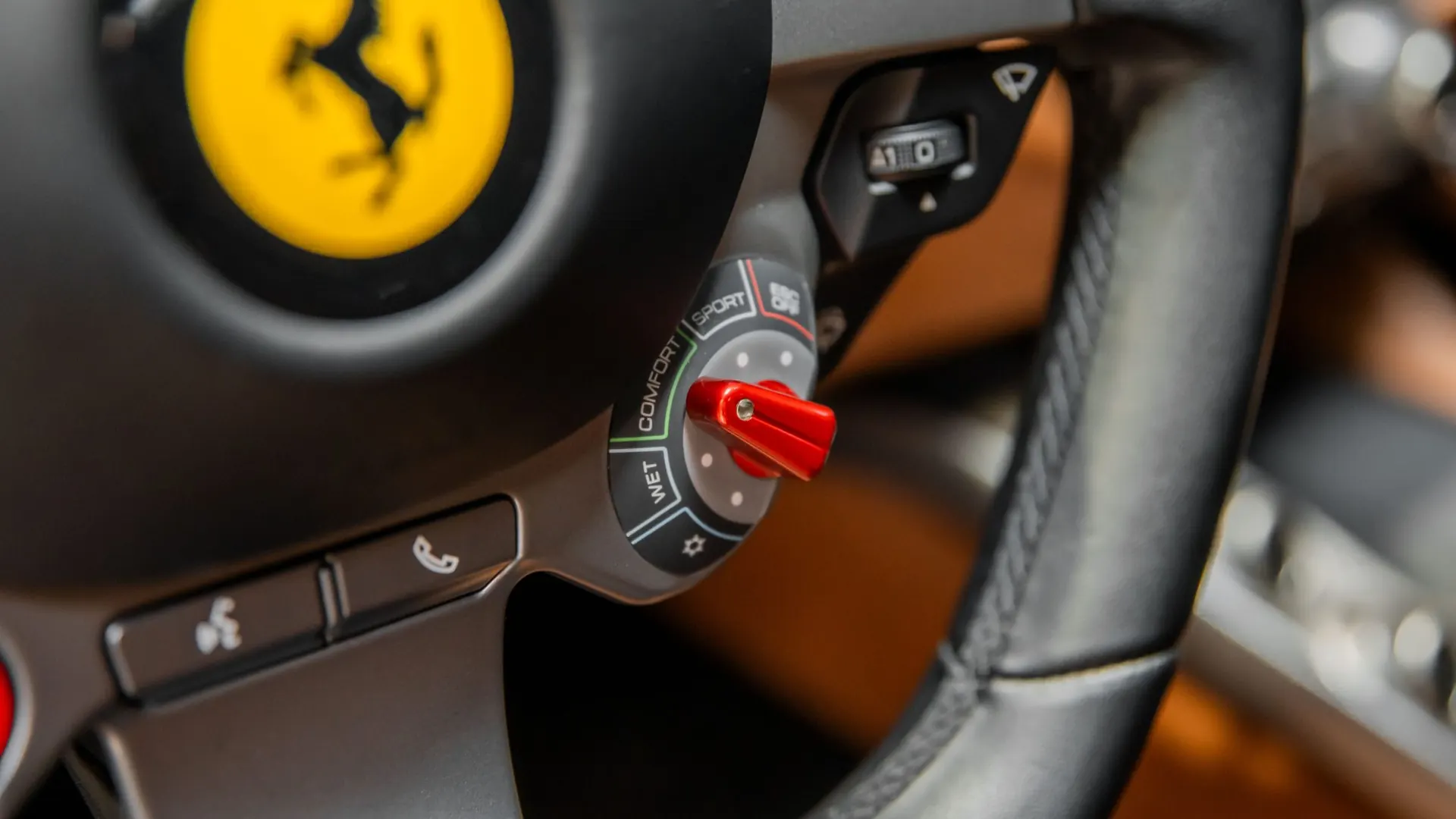 Ferrari GTC4Lusso — photo 25