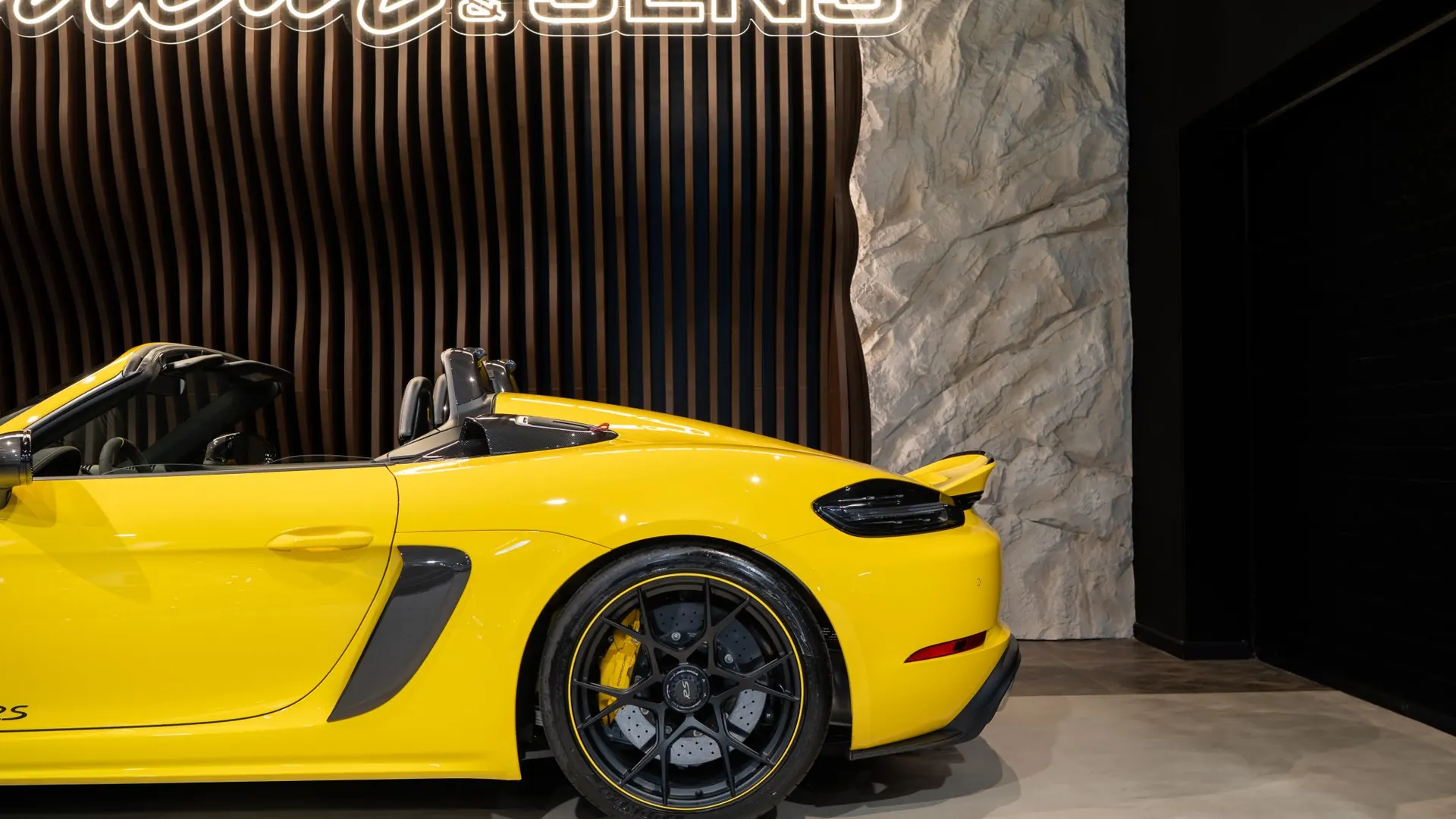 Porsche 718 — photo 30