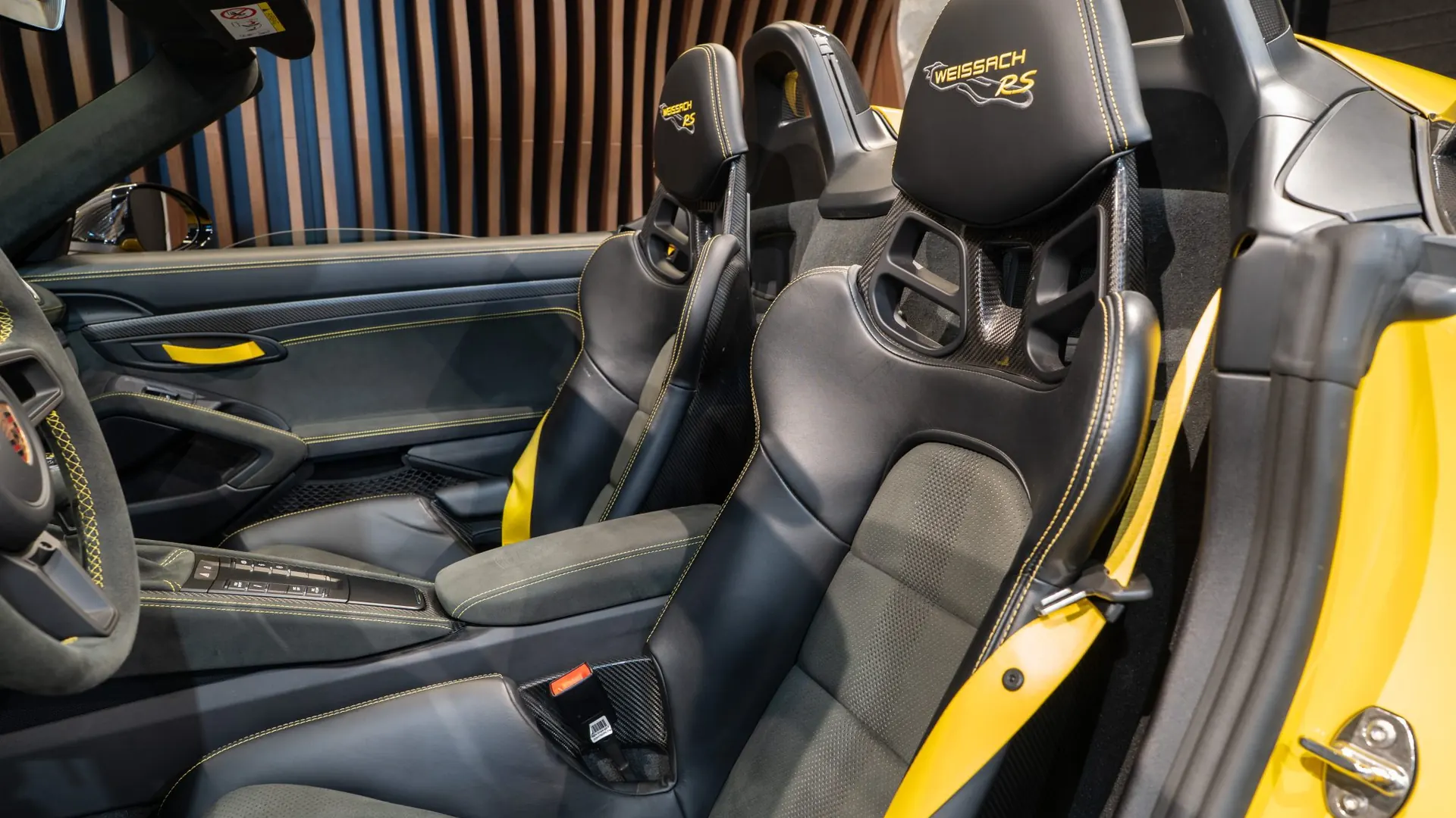 Porsche 718 — photo 7