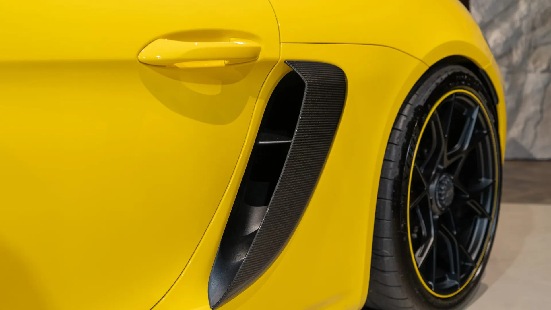 Porsche 718 — photo 40