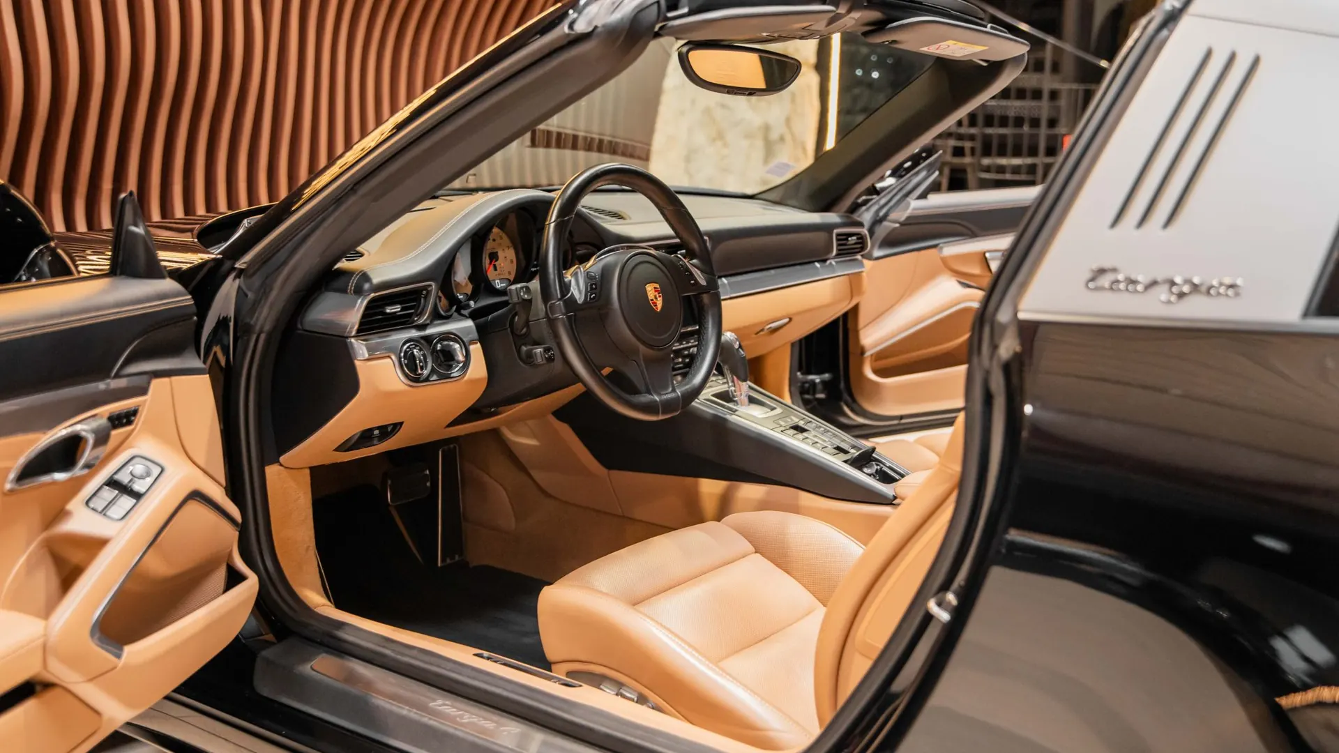 Porsche 991.1 — photo 14