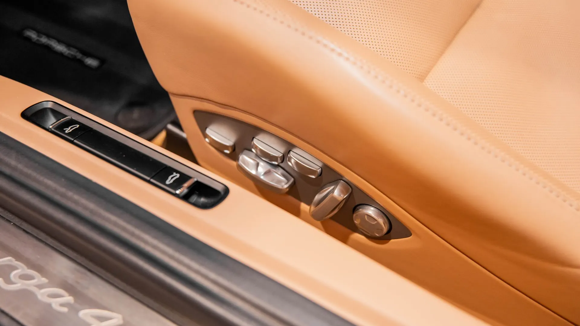 Porsche 991.1 — photo 18