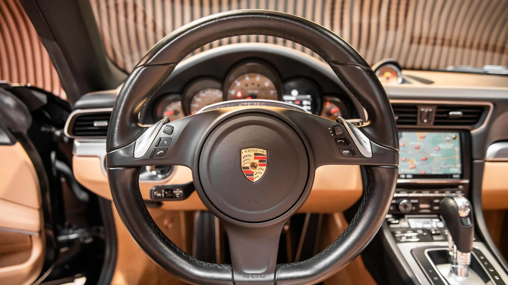 Porsche 991.1 — photo 26
